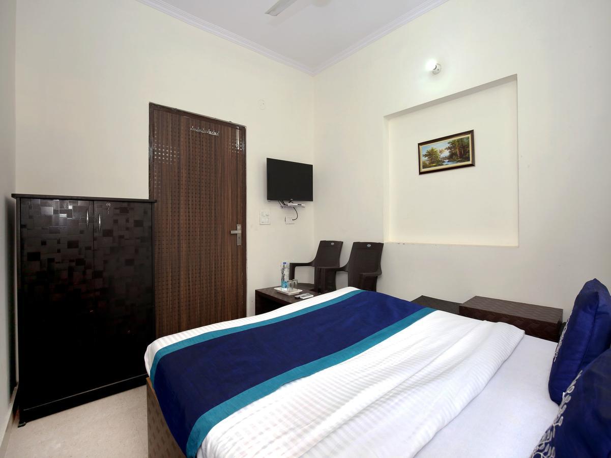 Oyo 10075 Hotel Kaydee Amritsar Exterior foto